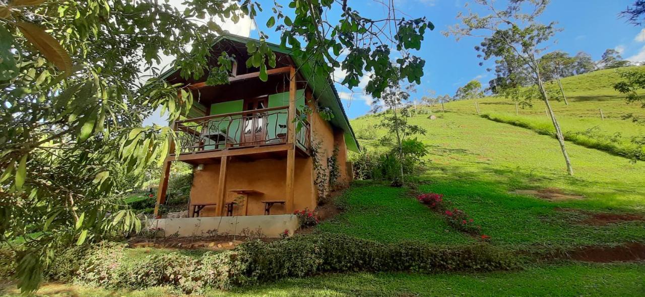 Pau A Pique Chale Villa Bocaina de Minas Bagian luar foto
